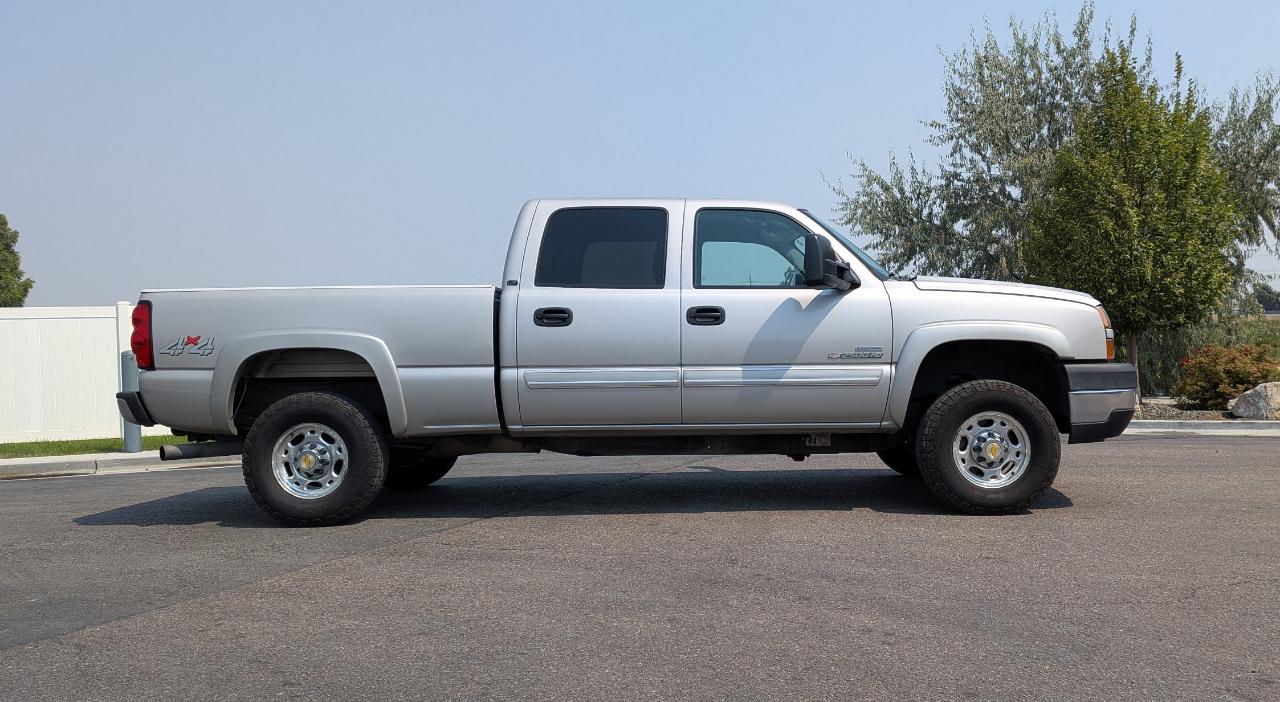 Chevrolet Silverado 2500HD LT1 Crew Cab Std. Box 4WD 2006