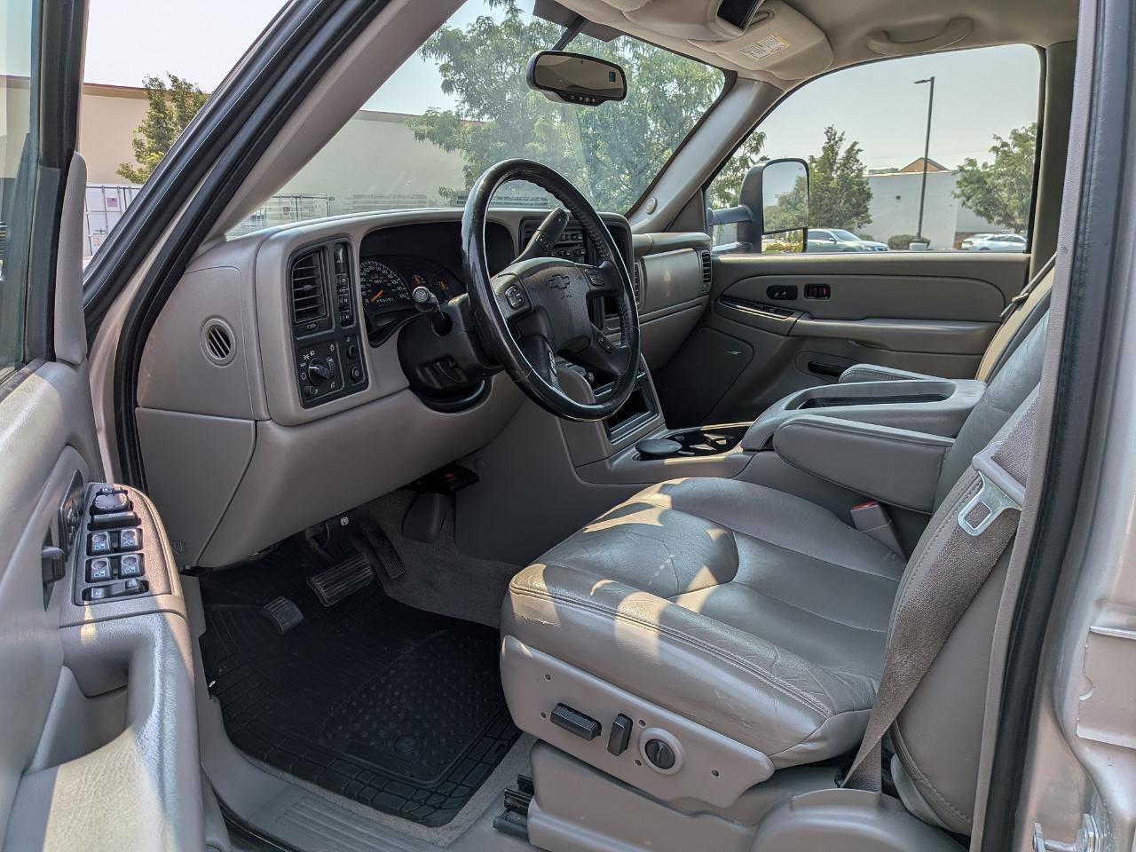 Chevrolet Silverado 2500HD LT1 Crew Cab Std. Box 4WD 2006
