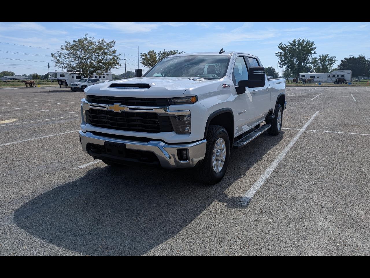 Chevrolet Silverado 2500HD LT Crew Cab Short Box 4WD 2024