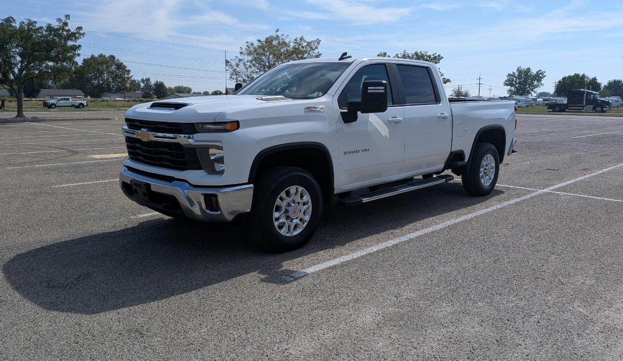 Chevrolet Silverado 2500HD LT Crew Cab Short Box 4WD 2024