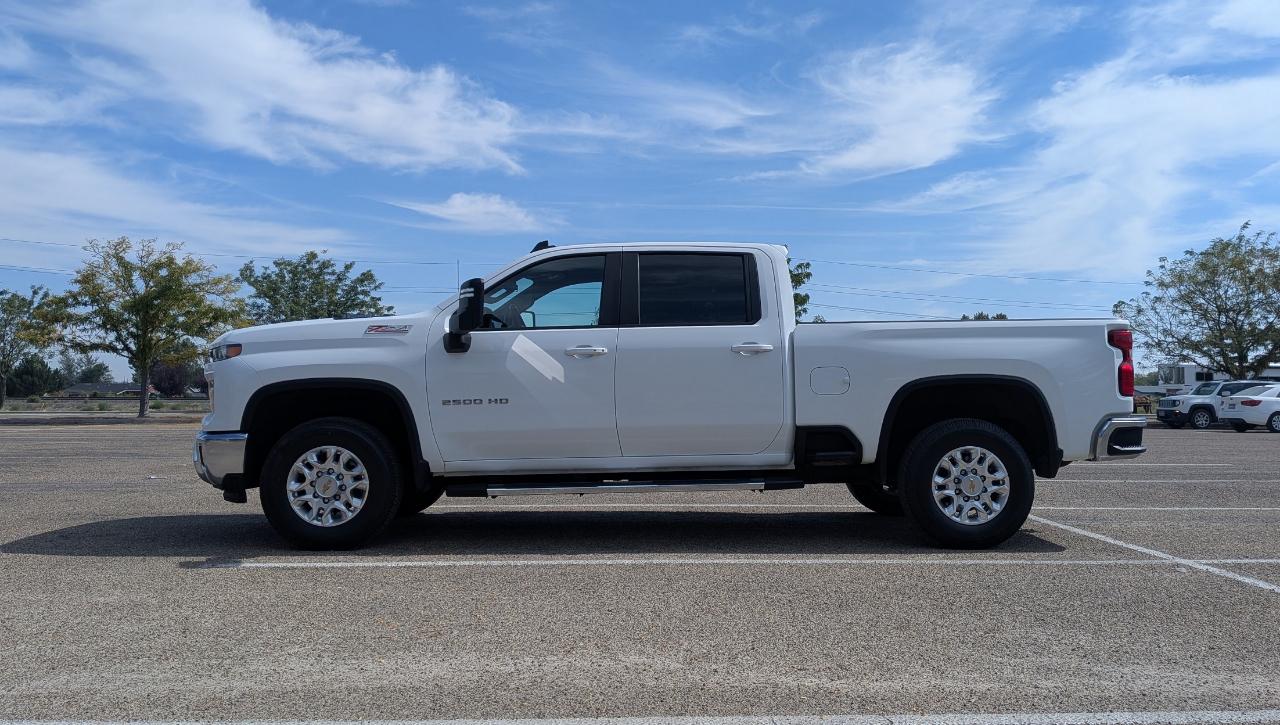 Chevrolet Silverado 2500HD LT Crew Cab Short Box 4WD 2024