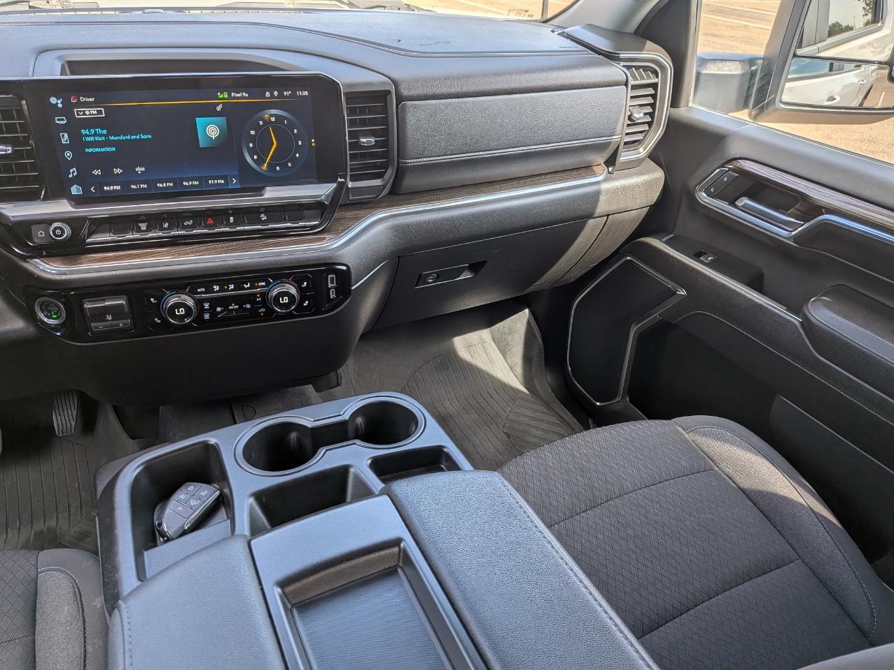 Chevrolet Silverado 2500HD LT Crew Cab Short Box 4WD 2024