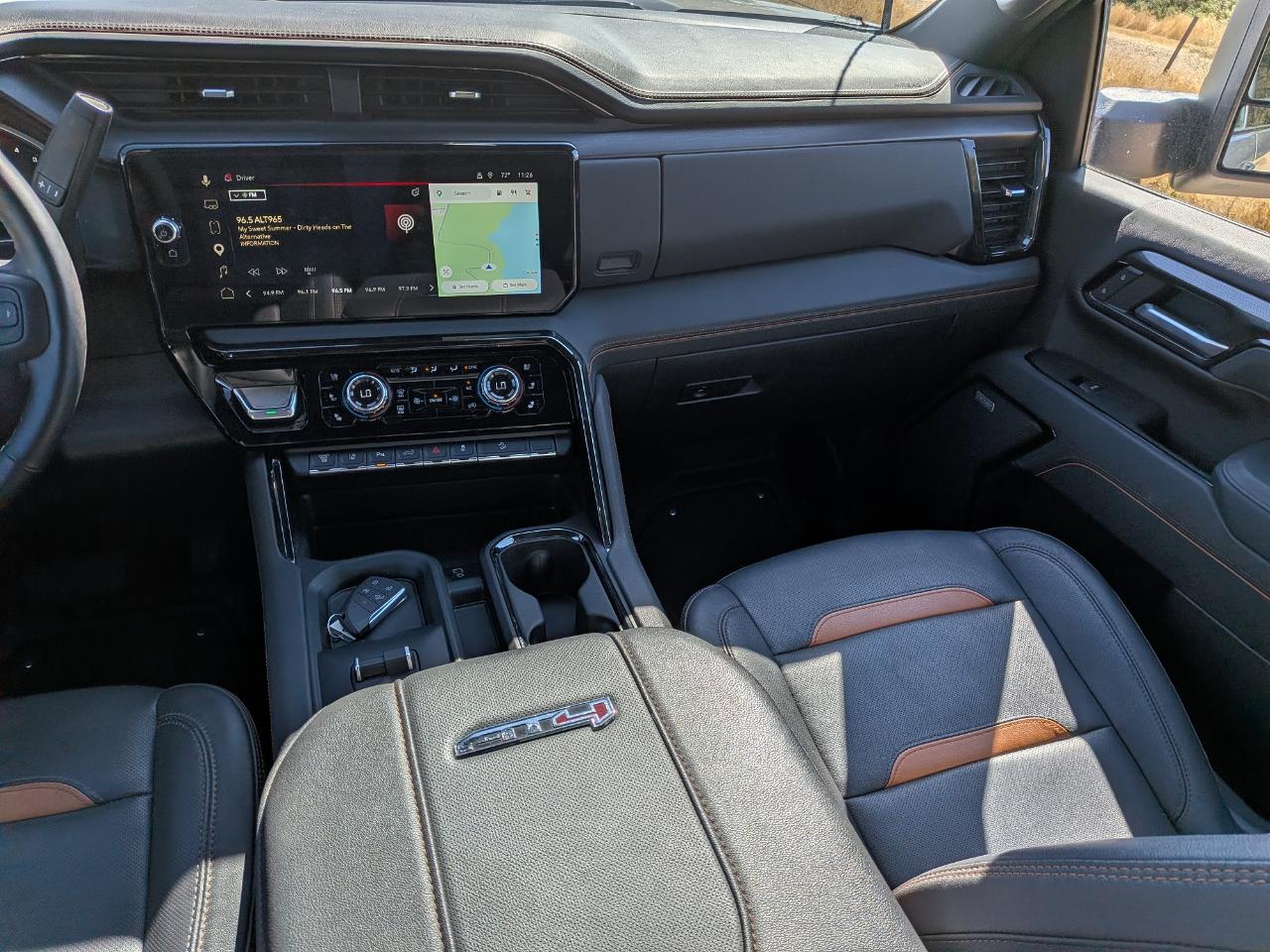 GMC Sierra 2500HD AT4 Crew Cab 4WD 2025