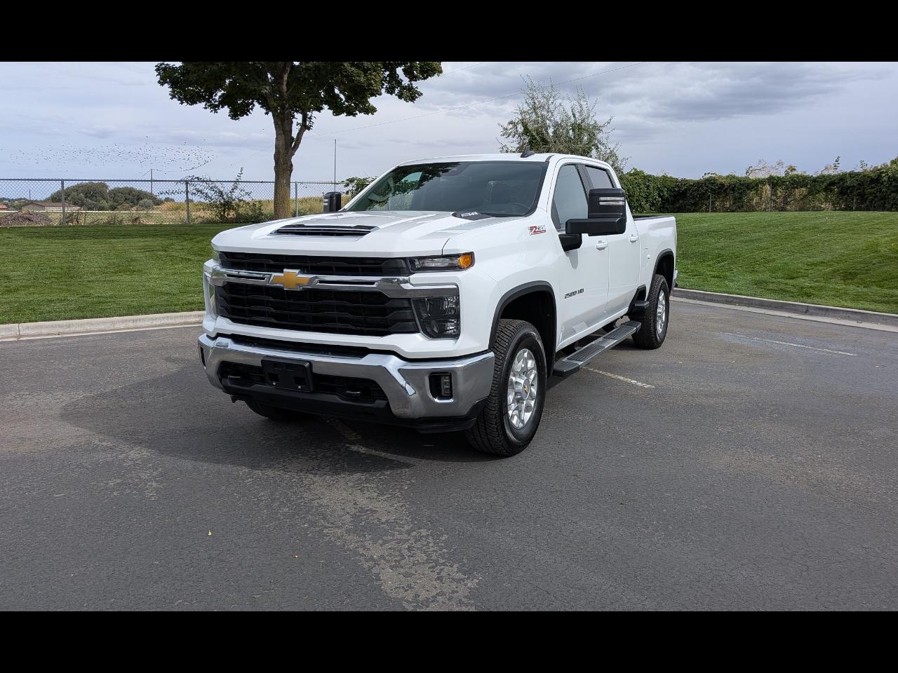 Chevrolet Silverado 2500HD LT Crew Cab Short Box 4WD 2025