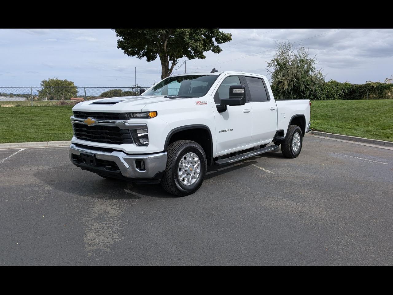 Chevrolet Silverado 2500HD LT Crew Cab Short Box 4WD 2025