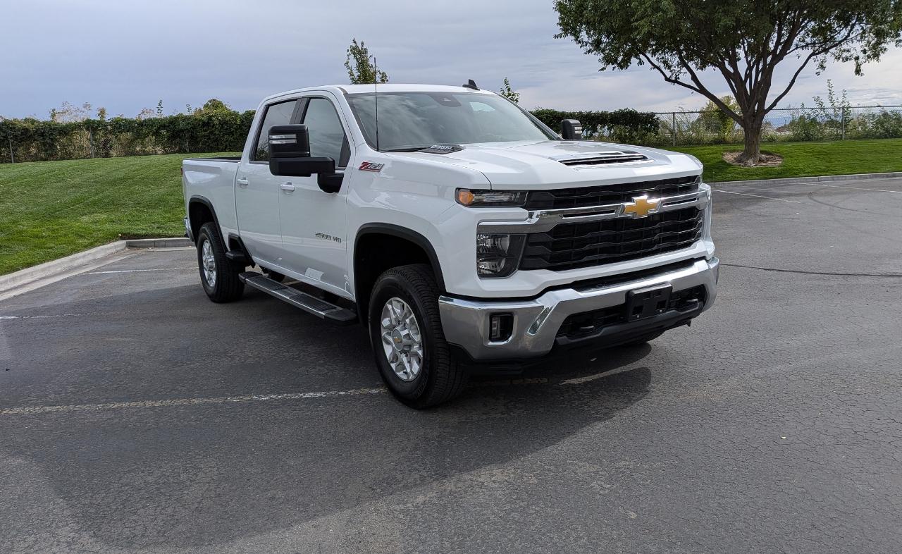 Chevrolet Silverado 2500HD LT Crew Cab Short Box 4WD 2025