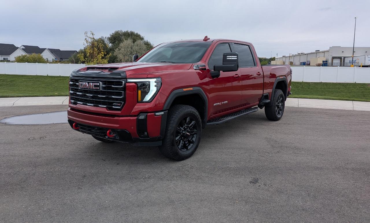GMC Sierra 2500HD AT4 Crew Cab 4WD 2026