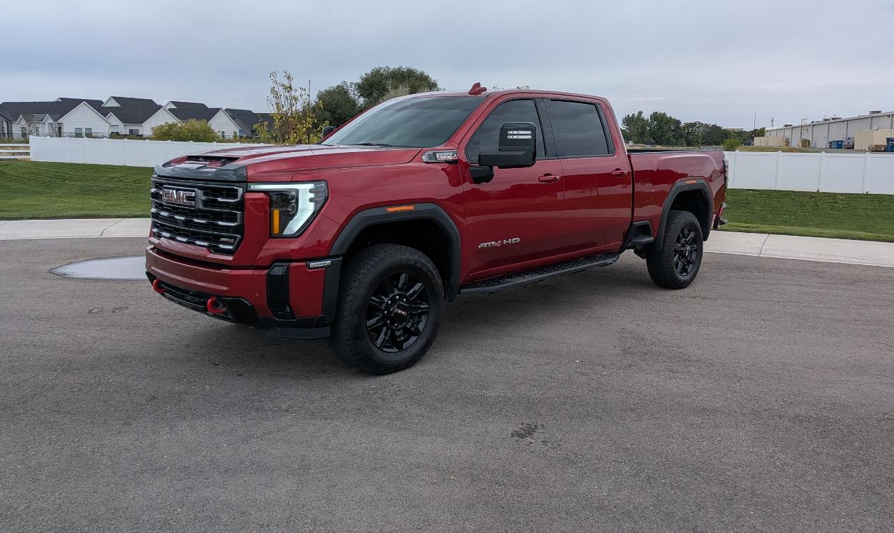 GMC Sierra 2500HD AT4 Crew Cab 4WD 2026