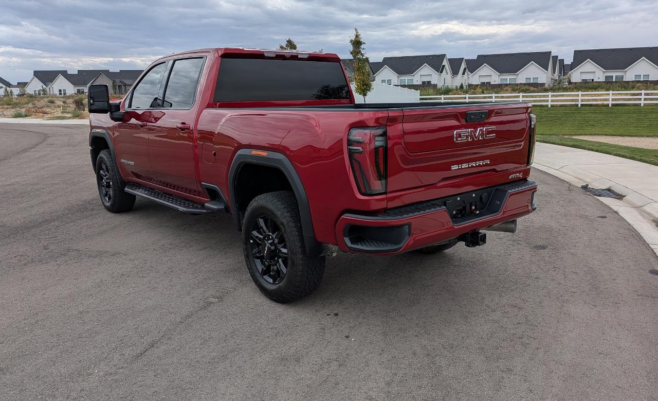 GMC Sierra 2500HD AT4 Crew Cab 4WD 2026