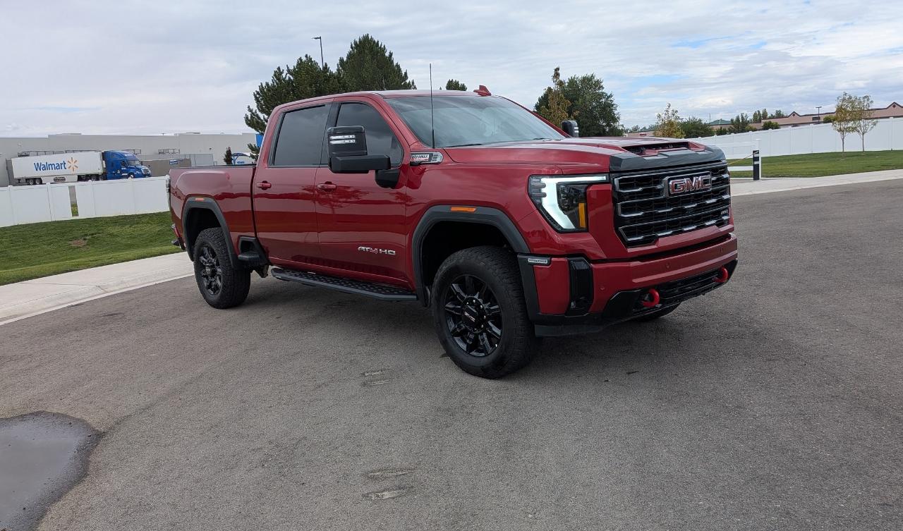 GMC Sierra 2500HD AT4 Crew Cab 4WD 2026