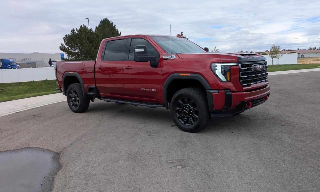 GMC Sierra 2500HD AT4 Crew Cab 4WD 2026