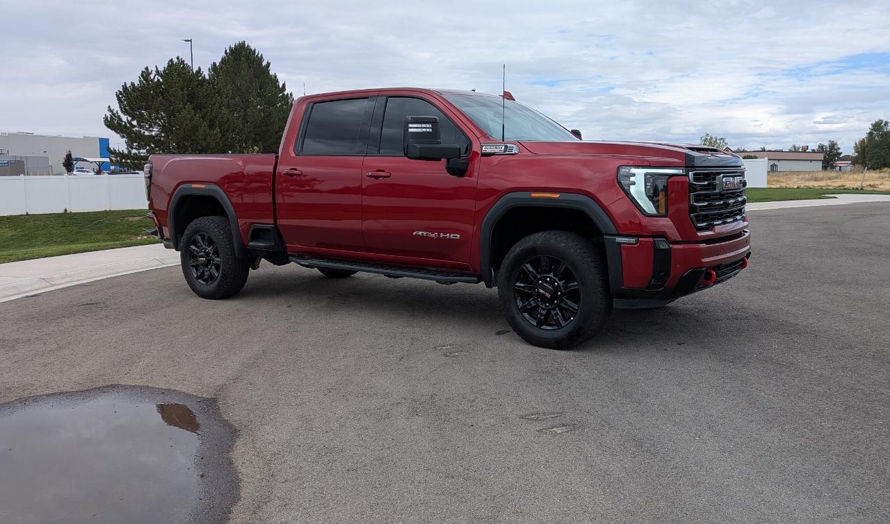 GMC Sierra 2500HD AT4 Crew Cab 4WD 2026