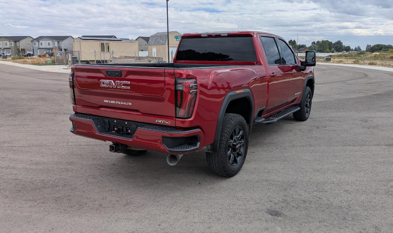 GMC Sierra 2500HD AT4 Crew Cab 4WD 2026