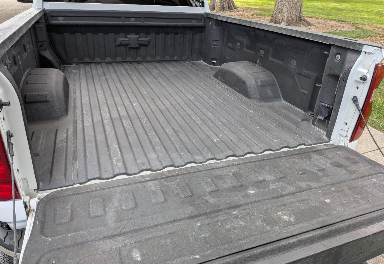 Chevrolet Silverado 2500HD LT Crew Cab Short Box 4WD 2025