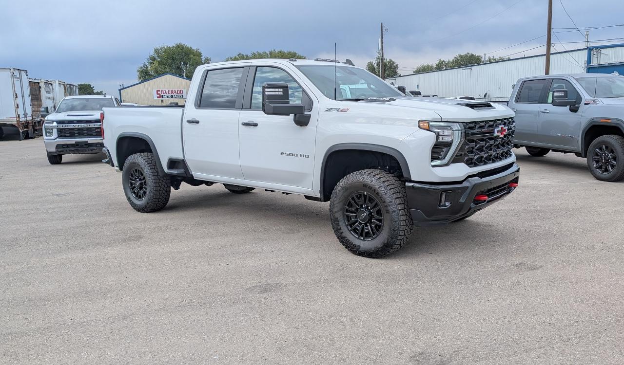 Chevrolet Silverado 2500HD ZR2 Crew Cab 4WD 2026