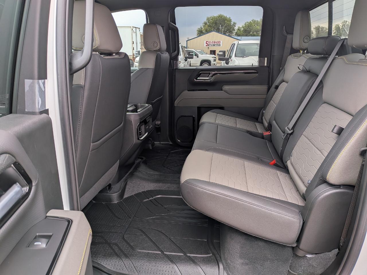 Chevrolet Silverado 2500HD ZR2 Crew Cab 4WD 2026