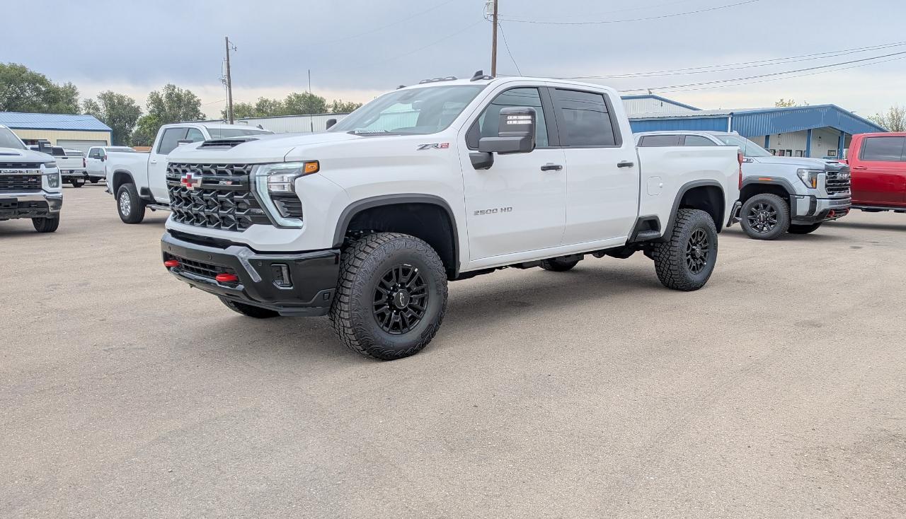 Chevrolet Silverado 2500HD ZR2 Crew Cab 4WD 2026