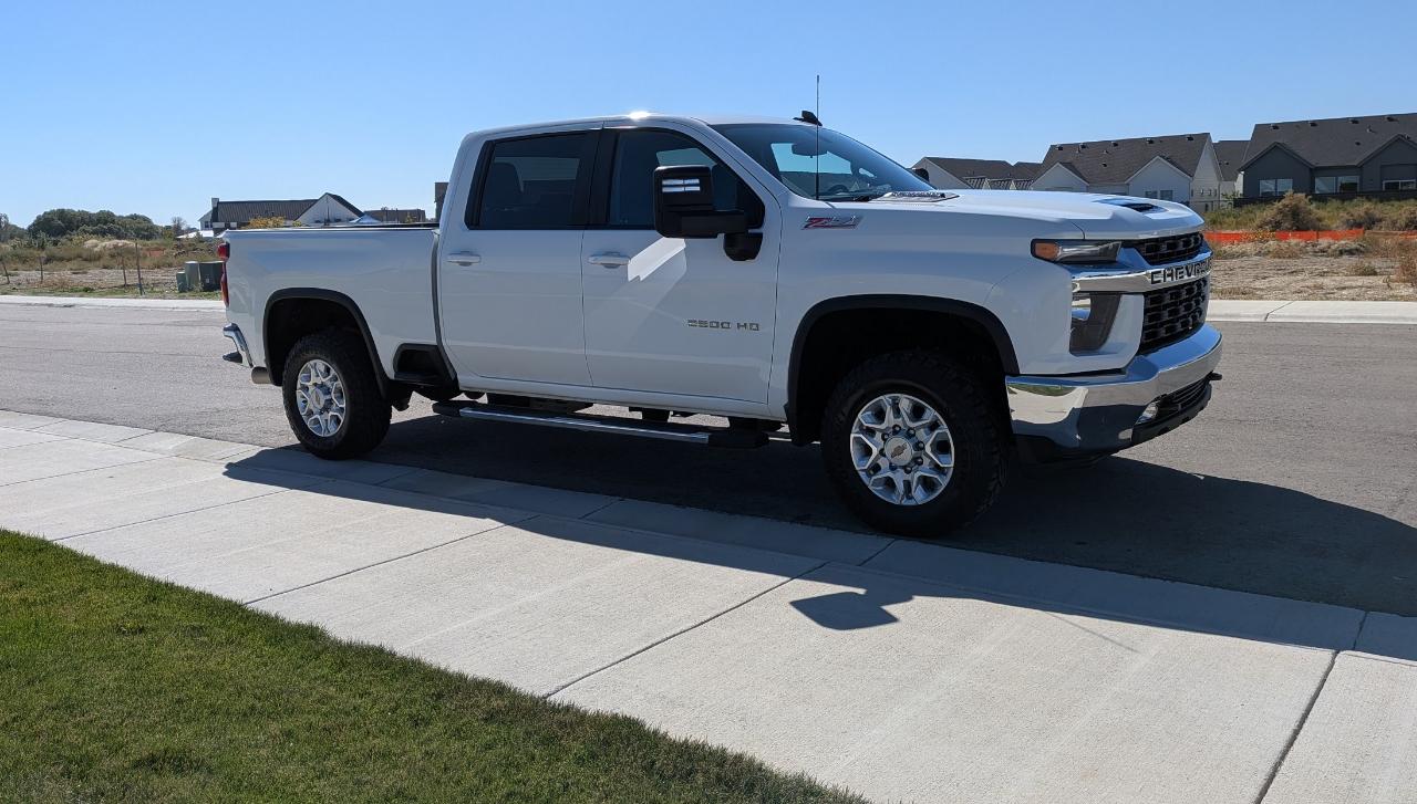 Chevrolet Silverado 2500HD LT Crew Cab Short Box 4WD 2023