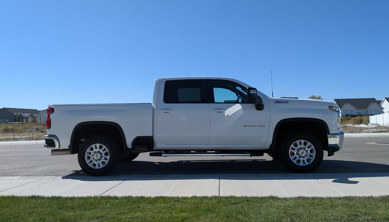Chevrolet Silverado 2500HD LT Crew Cab Short Box 4WD 2023