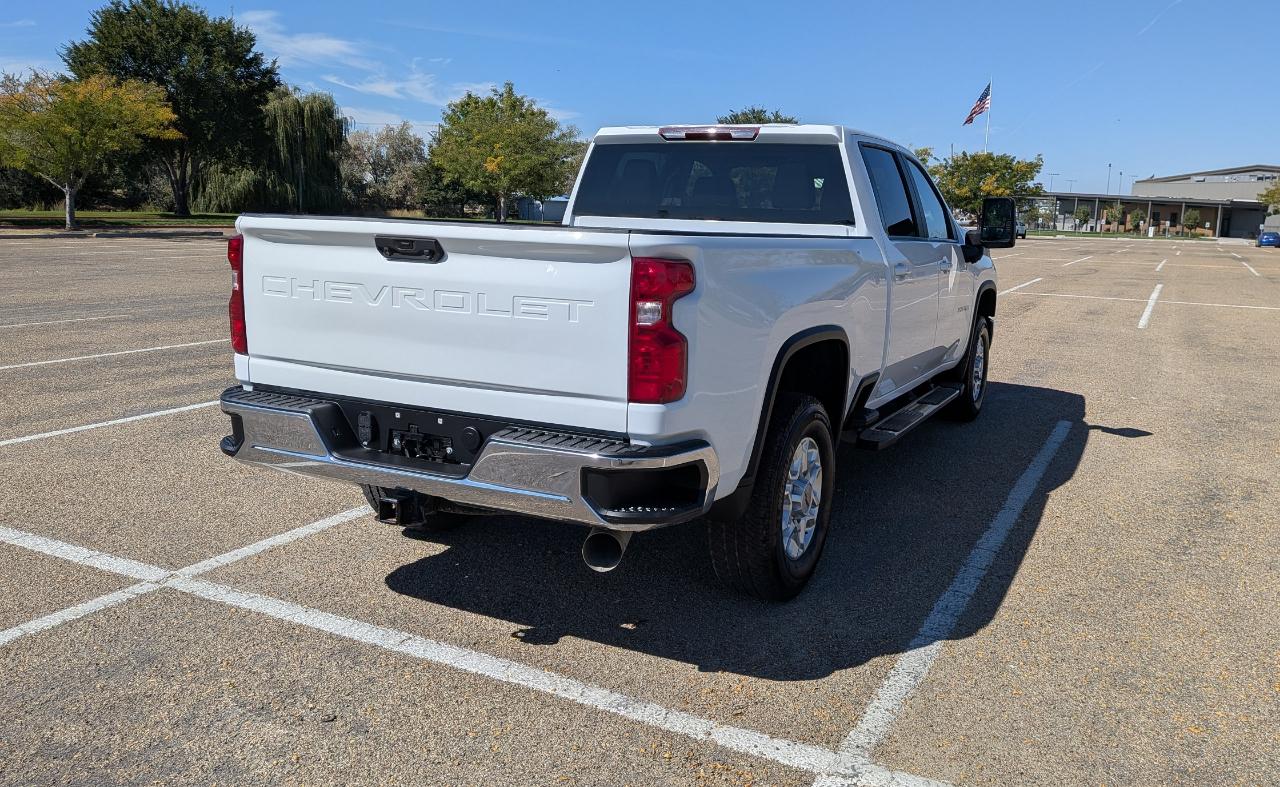 Chevrolet Silverado 2500HD LT Crew Cab Short Box 4WD 2024