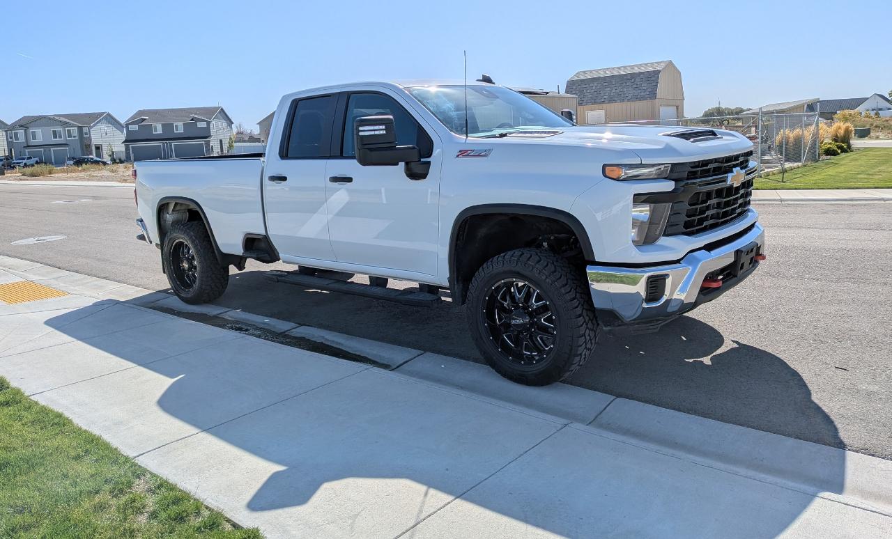 Chevrolet Silverado 2500HD Work Truck Double Cab Long Box 4WD 2024