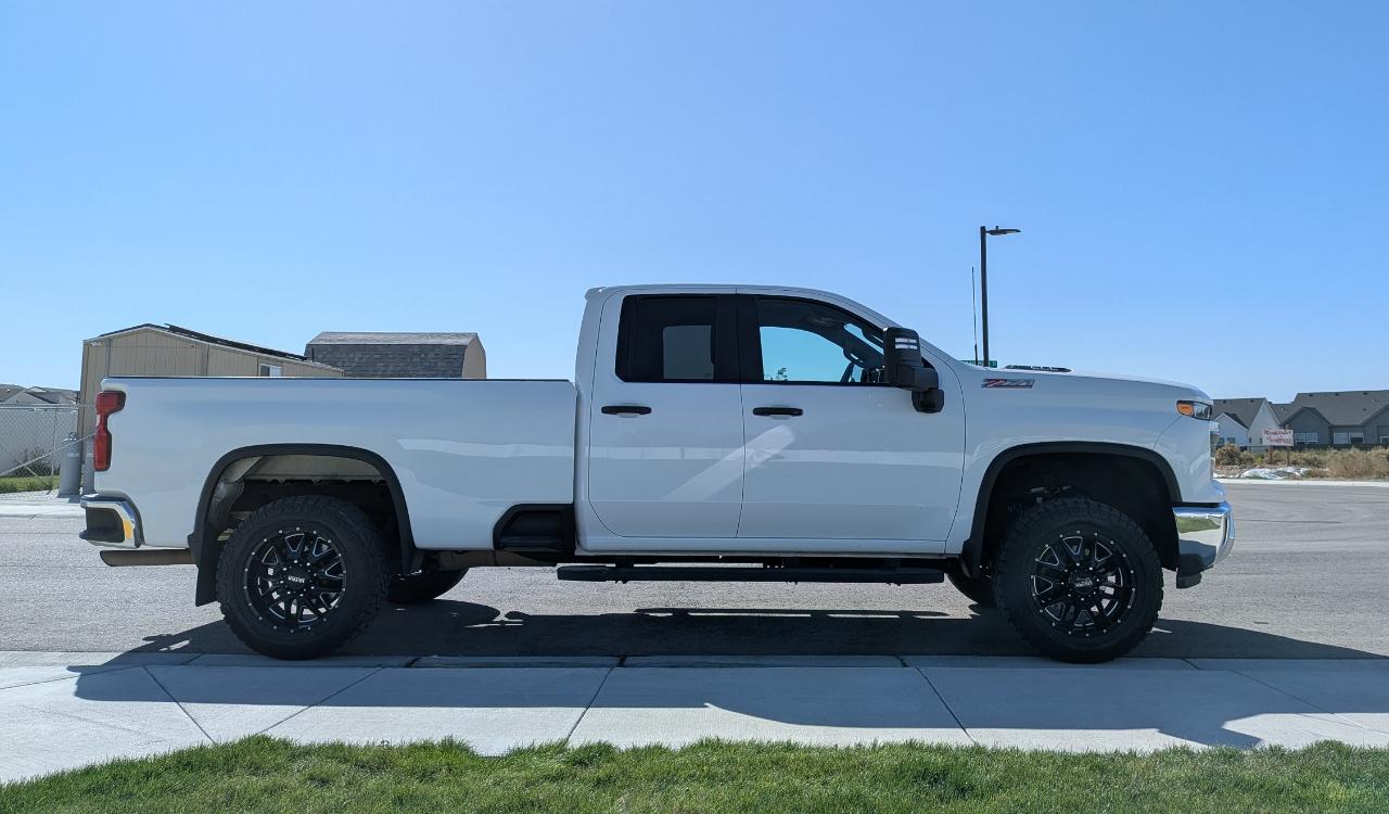 Chevrolet Silverado 2500HD Work Truck Double Cab Long Box 4WD 2024