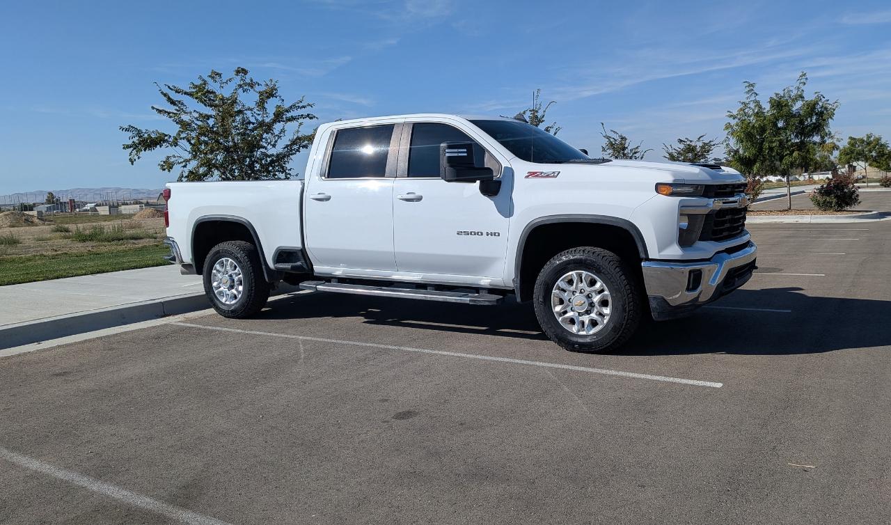 Chevrolet Silverado 2500HD LT Crew Cab Short Box 4WD 2024