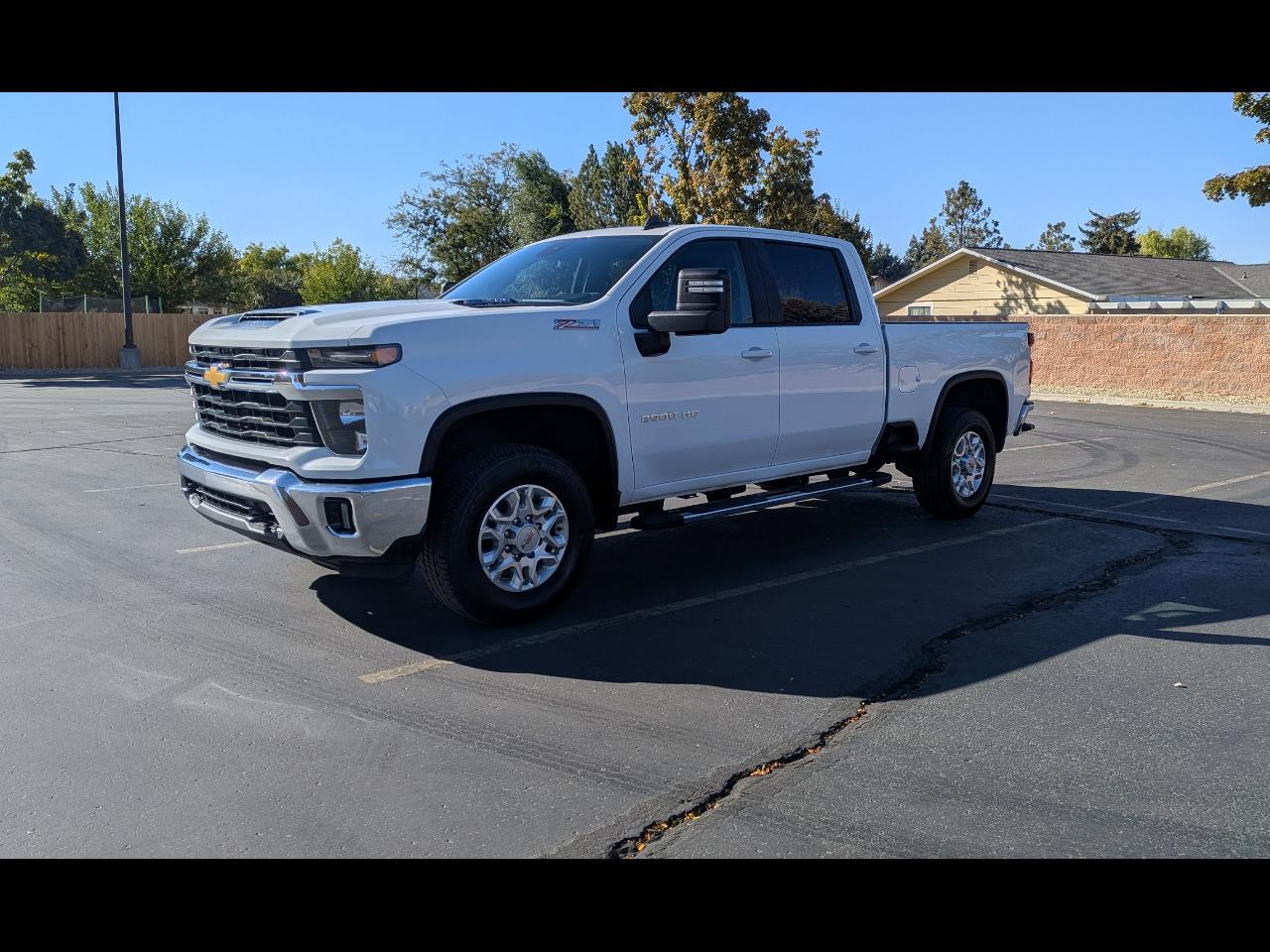 Chevrolet Silverado 2500HD LT Crew Cab Short Box 4WD 2024
