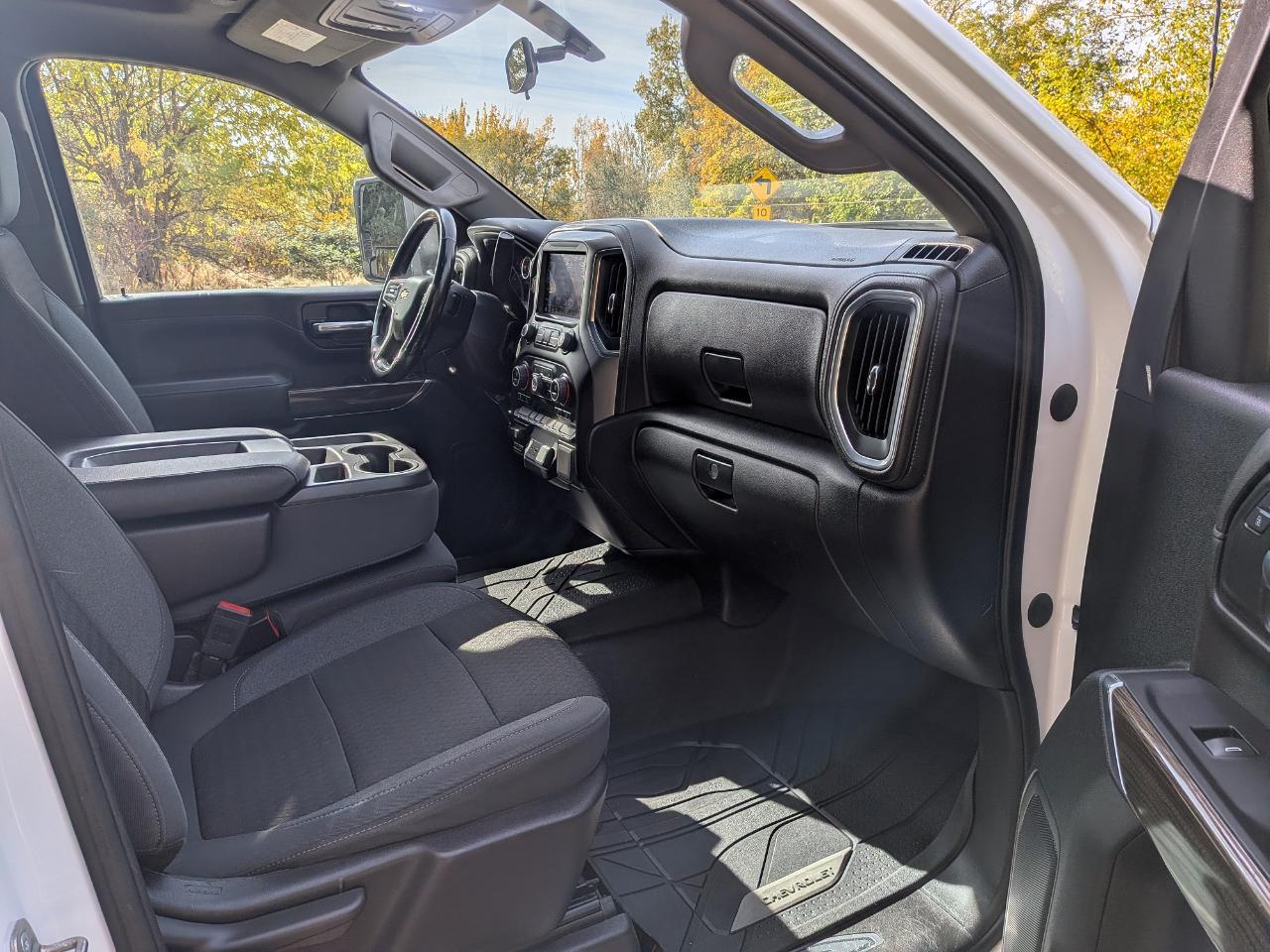 Chevrolet Silverado 2500HD LT Crew Cab Short Box 4WD 2023