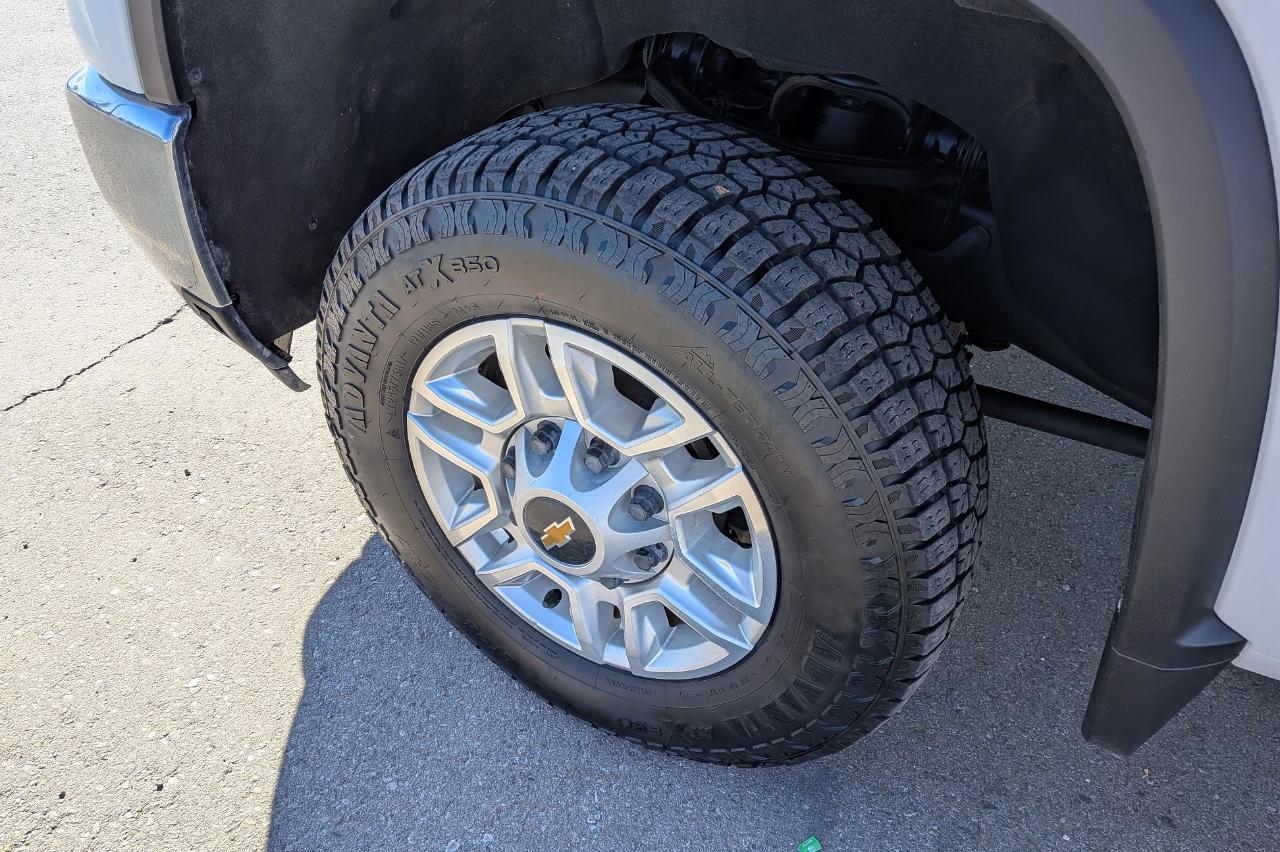 Chevrolet Silverado 2500HD LT Crew Cab Long Box 4WD 2024