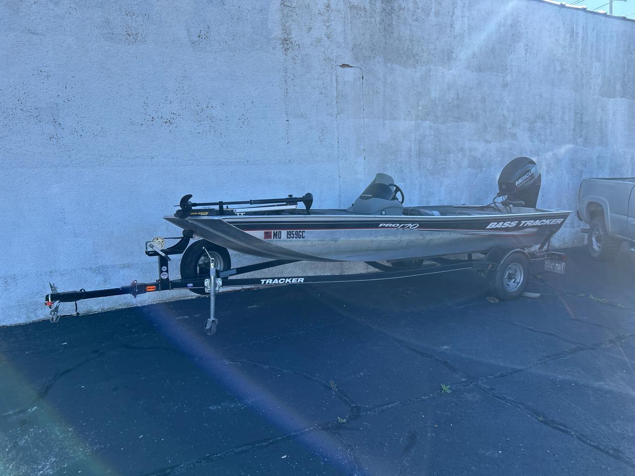 2014 Tracker Bass Pro Team 170 TX 