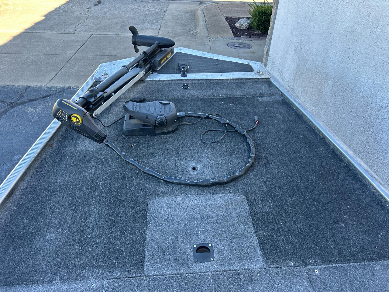 Tracker Bass Pro Team 170 TX  2014