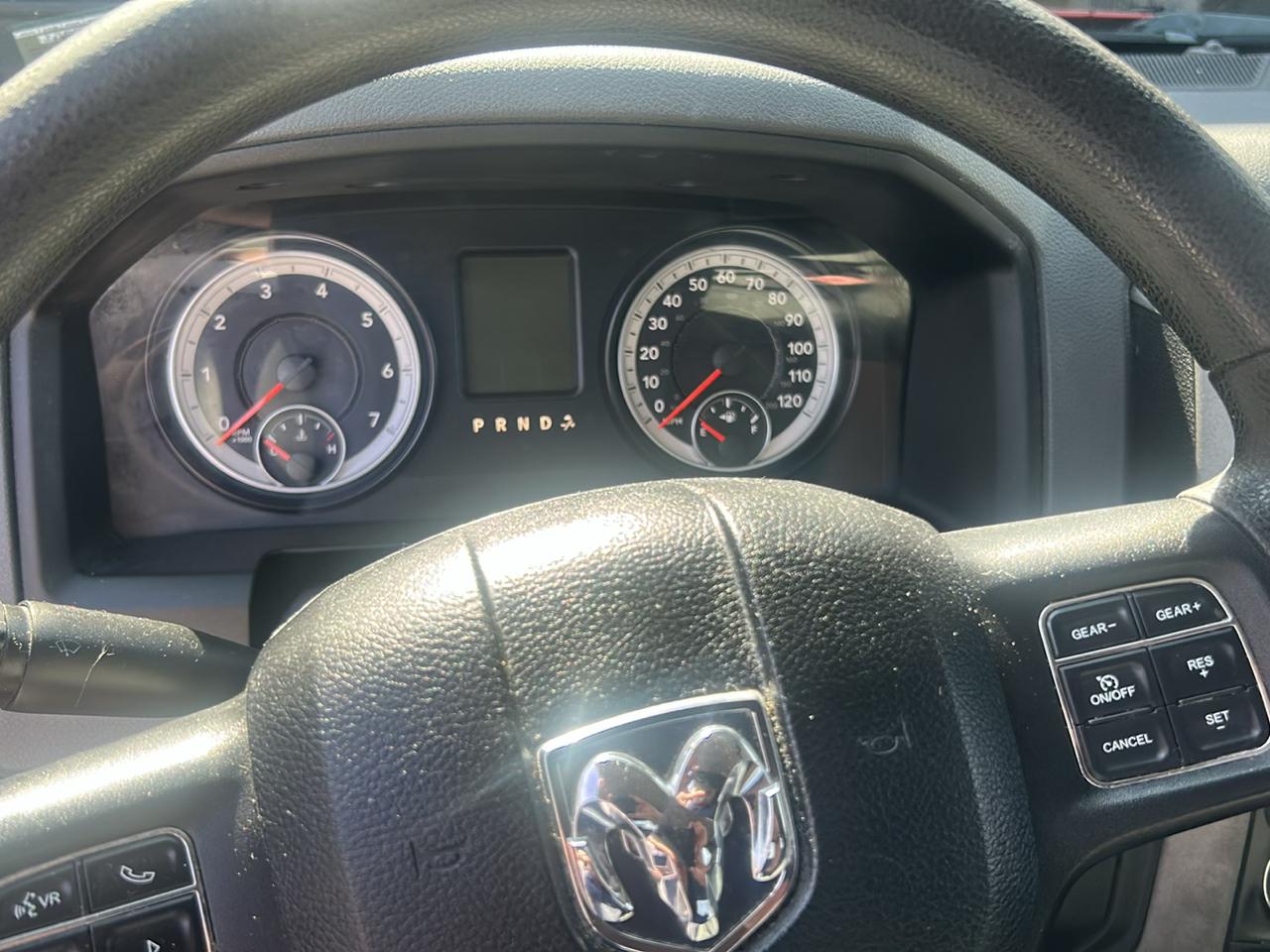 RAM 1500 4WD Crew Cab 140.5" Express 2015