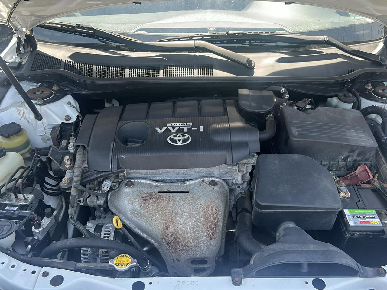 Toyota Camry SE 6-Spd MT 2010