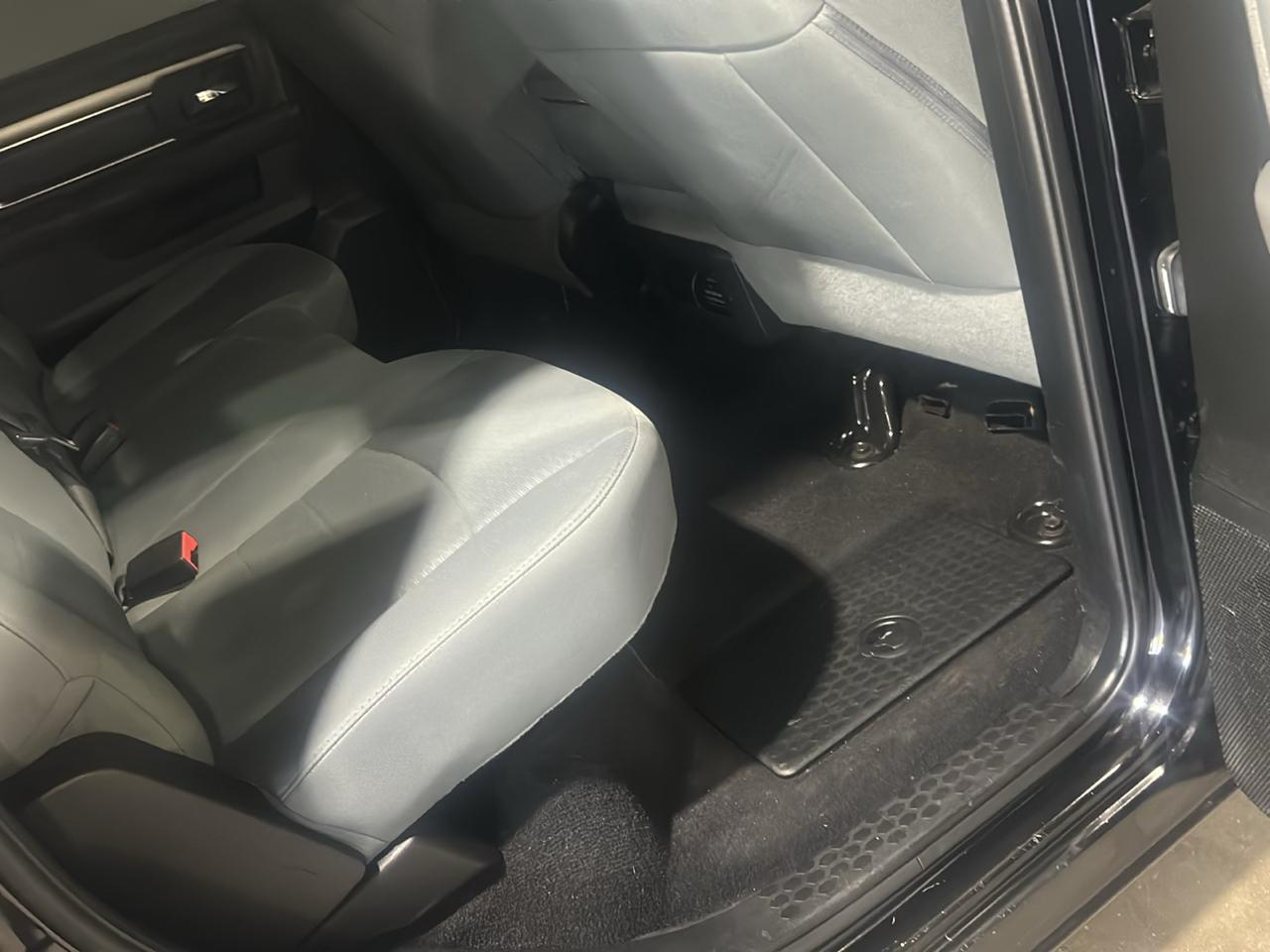 RAM 1500 Classic Tradesman Crew Cab LWB 4WD 2020