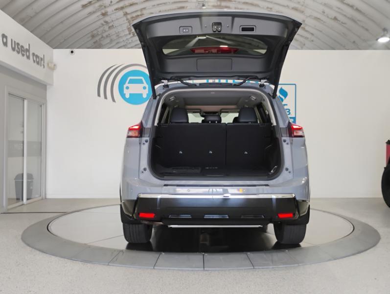 Nissan Rogue Platinum 2024
