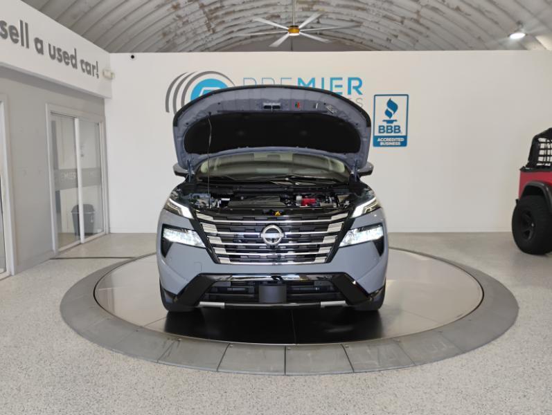 Nissan Rogue Platinum 2024