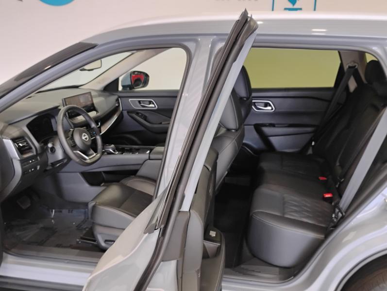 Nissan Rogue Platinum 2024