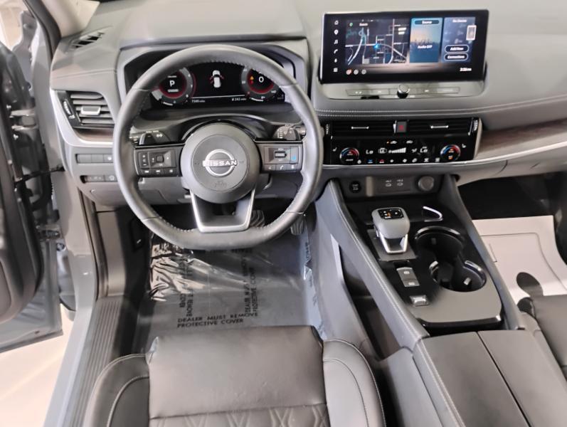 Nissan Rogue Platinum 2024
