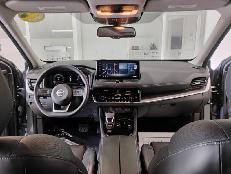 Nissan Rogue Platinum 2024
