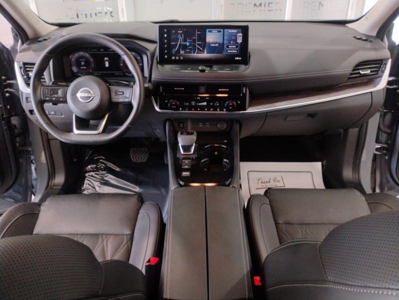 Nissan Rogue Platinum 2024