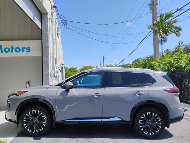 Nissan Rogue Platinum 2024