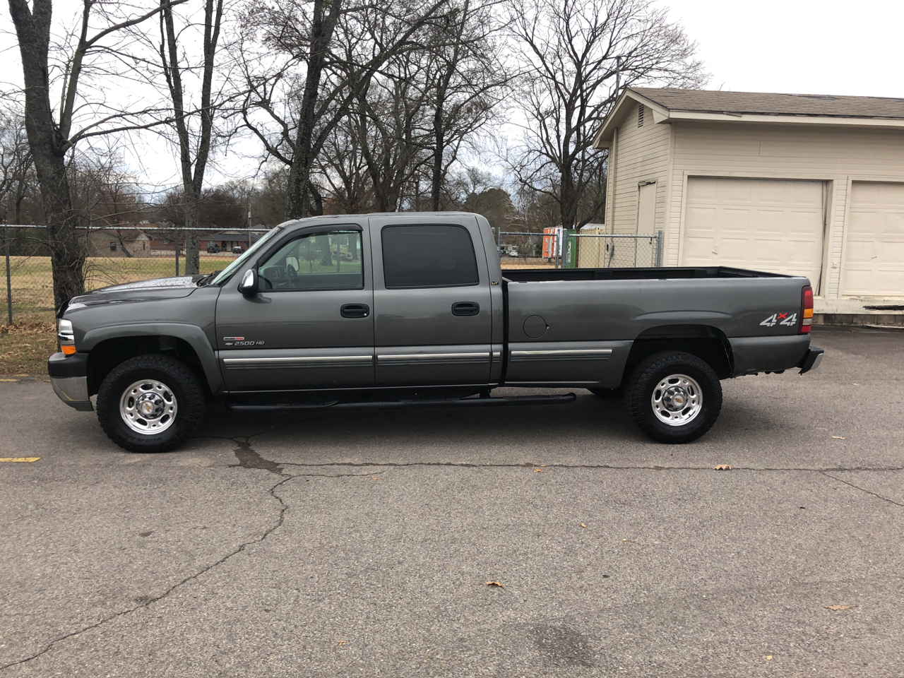 Used 2002 Chevrolet Silverado 2500HD Crew Cab Long Bed 4WD for Sale in Russellville AR 72801
