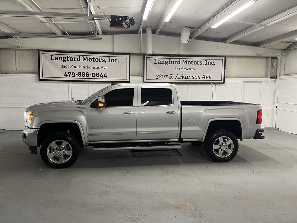 Used 2016 GMC Sierra 2500HD 4WD Crew Cab 153.7" SLT for Sale in
