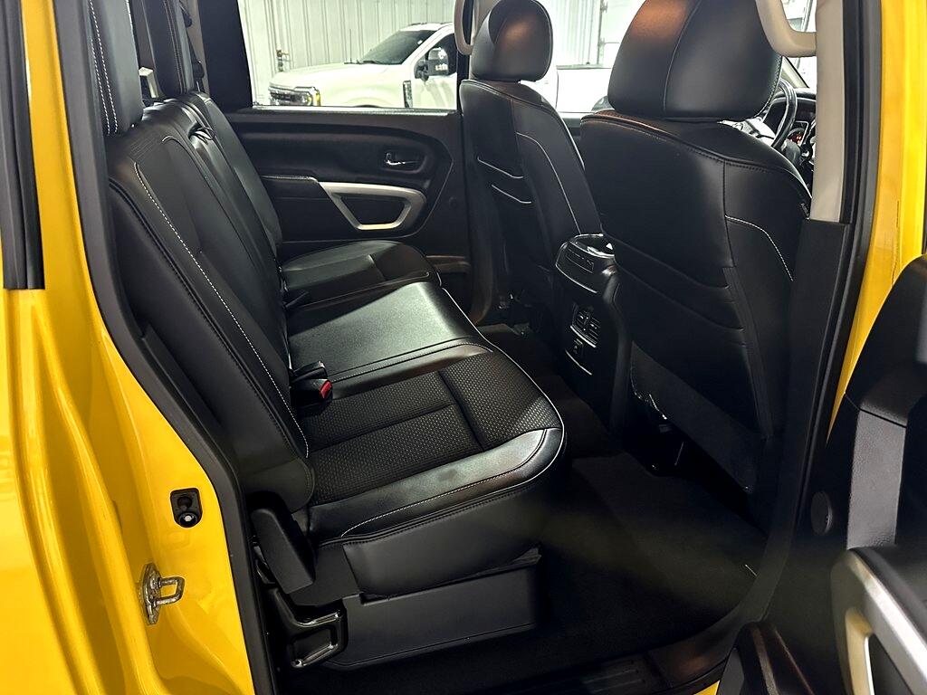 Nissan Titan XD 4WD Crew Cab PRO-4X Diesel 2016 Nissan Titan XD 4WD Crew Cab PRO-4X Diesel 2016