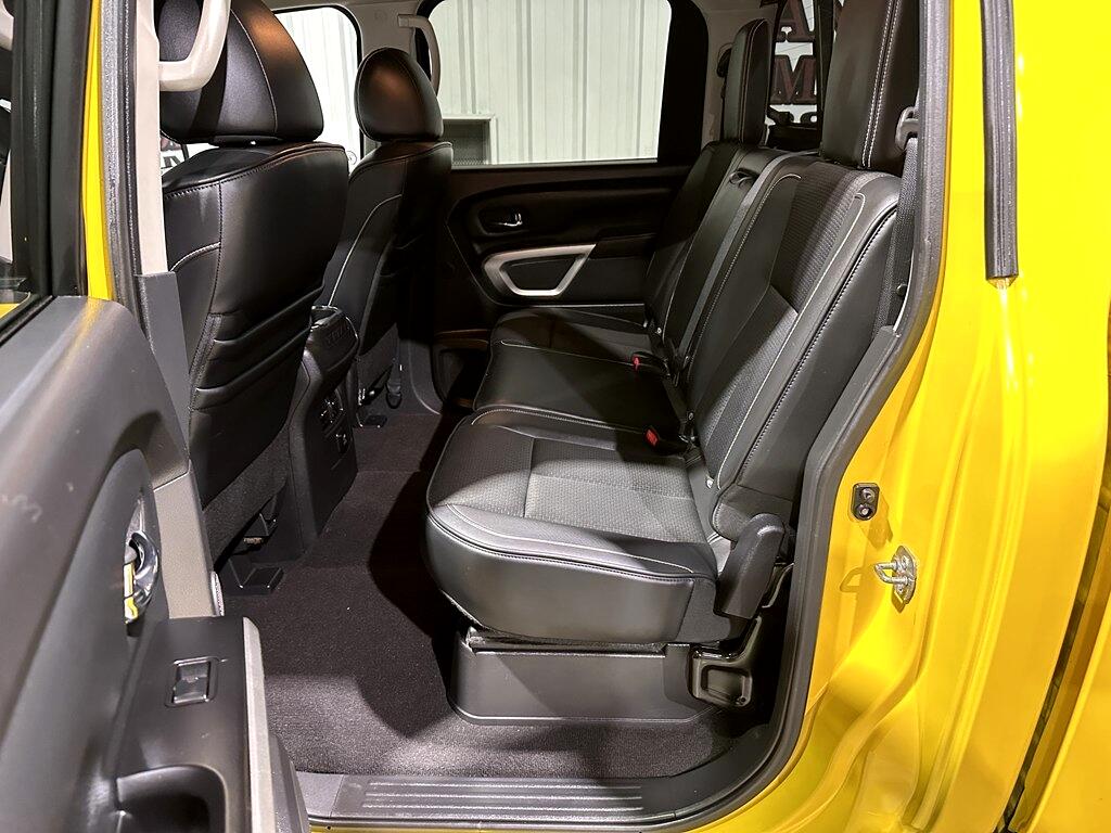 Nissan Titan XD 4WD Crew Cab PRO-4X Diesel 2016 Nissan Titan XD 4WD Crew Cab PRO-4X Diesel 2016