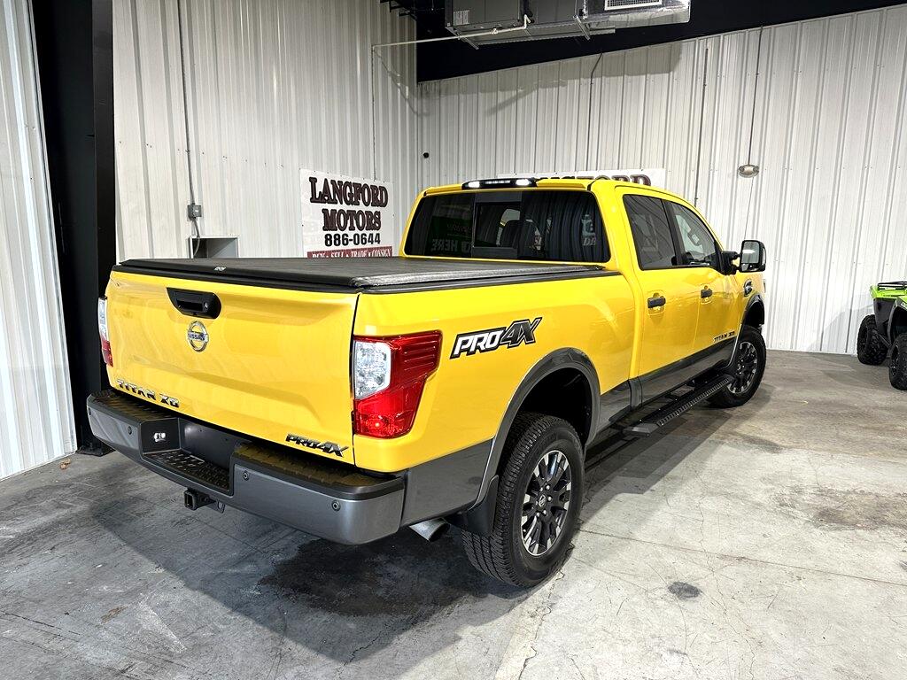 Nissan Titan XD 4WD Crew Cab PRO-4X Diesel 2016 Nissan Titan XD 4WD Crew Cab PRO-4X Diesel 2016