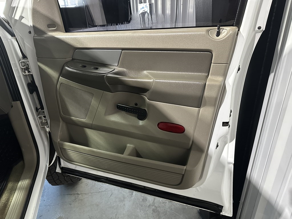 Dodge Ram 2500 ST Crew Cab SWB 4WD 2007