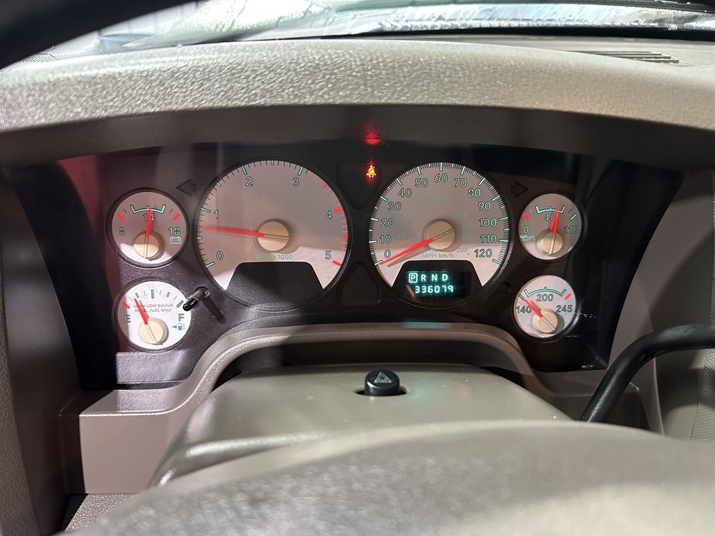 Dodge Ram 2500 ST Crew Cab SWB 4WD 2007