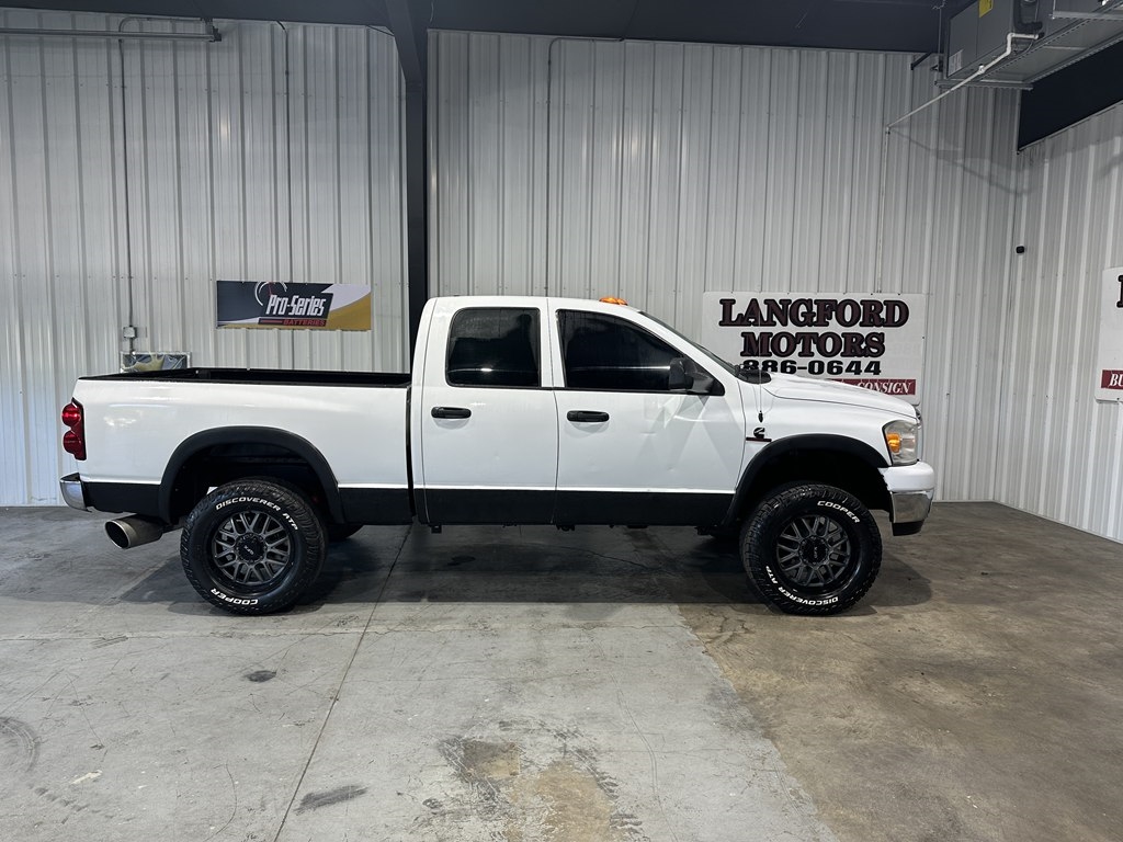 Dodge Ram 2500 ST Crew Cab SWB 4WD 2007